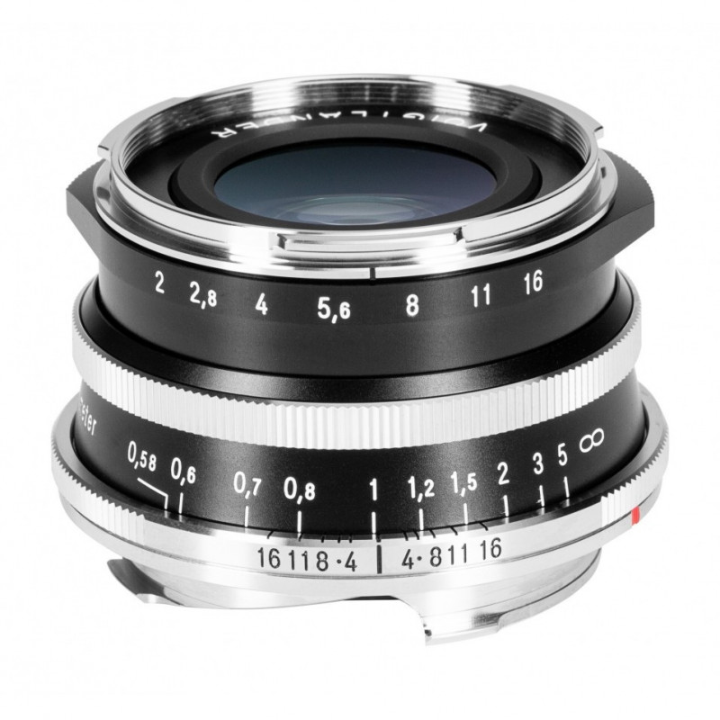 Voigtlander Ultron 35 mm f/2.0 lens for Leica M