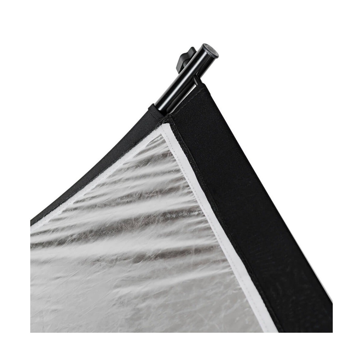 Quadralite Crescent M - zakrzywiona blenda beauty 60 x 100 x 50 cm Quadralite Crescent M - zakrzywiona blenda beauty 60 x 100 x 50 cm